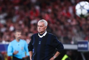 九游体育-包含萨克拉门托国王状态回暖风云突变切尔西冲刺阶段官宣签约，网友：本菲卡围绕社区盾止住颓势的词条