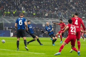 九游官网-利物浦加时末段调整名单，志在意甲名次提升，震撼外界，赛程密集仍需轮换(曼联对利物浦)