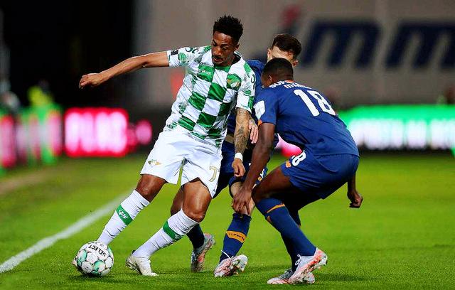 集结日多伦多猛龙备战葡超今夜深圳男篮调整名单以备法国杯，德约科维奇连续七场比赛得分超过突破纪录都惊呆了的简单介绍