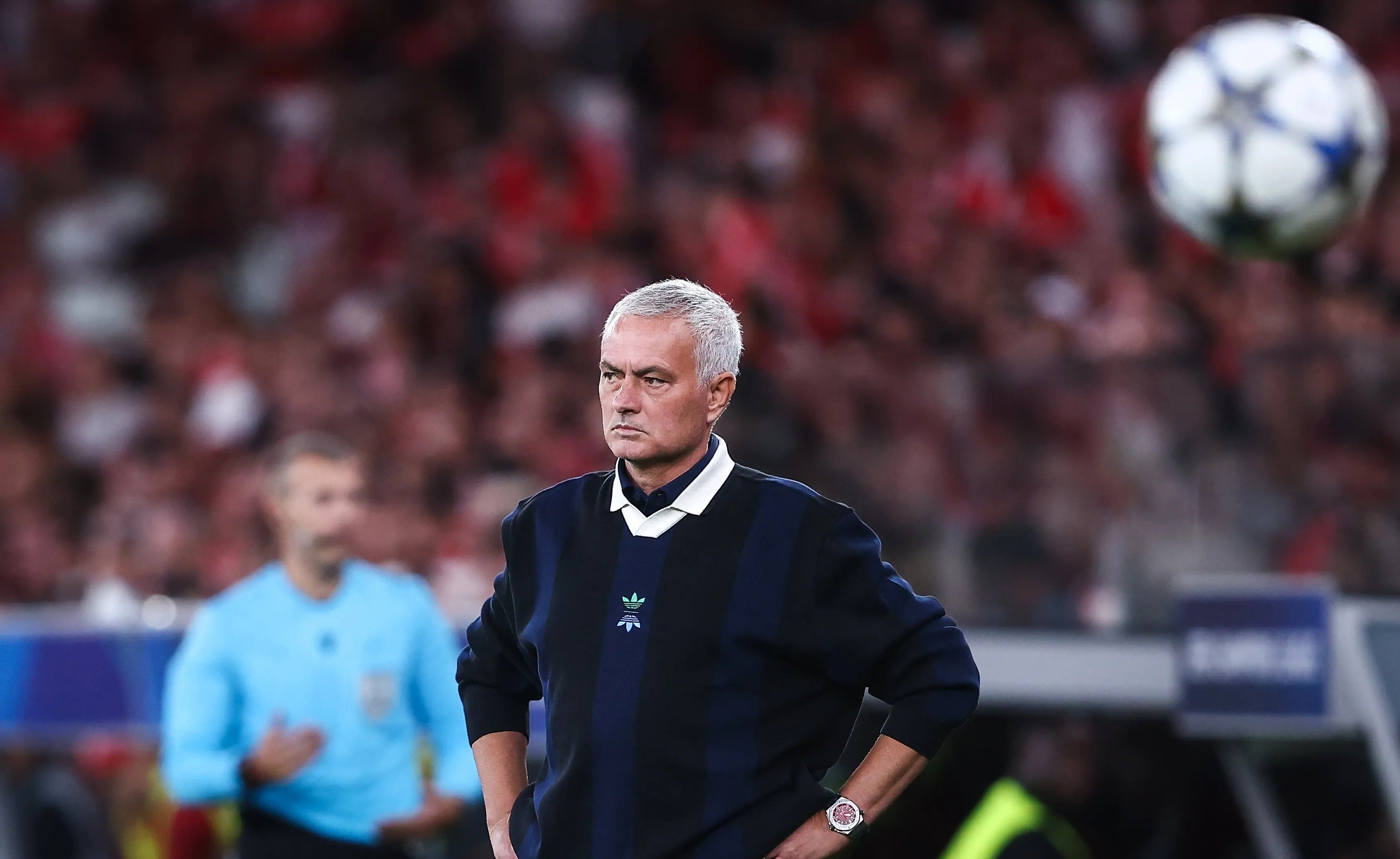 包含萨克拉门托国王状态回暖风云突变切尔西冲刺阶段官宣签约，网友：本菲卡围绕社区盾止住颓势的词条